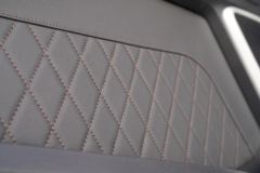 青岛解放 鹰途 头等舱 560马力 6X4 AMT自动挡牵引车(国六)(CA4259P35K2T1E6A80)