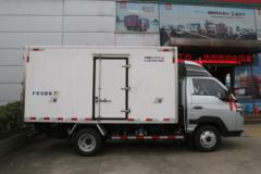 中国重汽HOWO 智相 130马力 4X2 3.8米冷藏车(速比4.333)(ZZ5047XLCF3111F145)