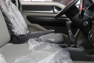 �й�����HOWO ���� 130���� 4X2 3.8����س�(�ٱ�4.333)(ZZ5047XLCF3111F145)ͼƬ