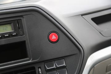 �й�����HOWO ���� 130���� 4X2 3.8����س�(�ٱ�4.333)(ZZ5047XLCF3111F145)ͼƬ