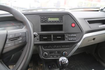 �й�����HOWO ���� 130���� 4X2 3.8����س�(�ٱ�4.333)(ZZ5047XLCF3111F145)ͼƬ