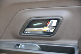 江铃汽车底盘&nbsp;高空作业车驾驶室图片