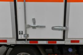 上汽跃进底盘&nbsp;爆破器材运输车上装图片