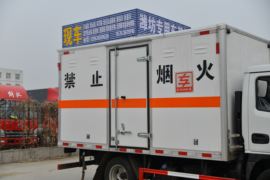 上汽跃进底盘&nbsp;爆破器材运输车上装图片