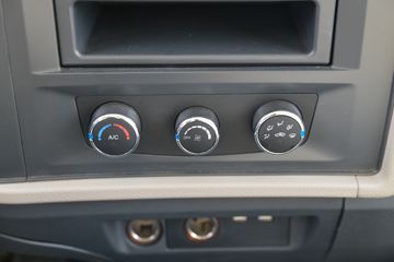 �й�����HOWO ͳ˧ 130���� 4.15�׵��������Ῠ(����)ͼƬ