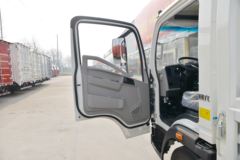 中国重汽HOWO 统帅 130马力 4.15米单排栏板轻卡(国六)(ZZ1047F3314F145)