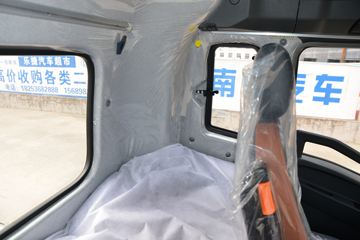 �й�����HOWO G5X�п� 220���� 6.75���Ű���ʽ�ػ���(����)(�߶�)ͼƬ