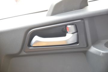 �й�����HOWO G5X�п� 220���� 6.75���Ű���ʽ�ػ���(����)(�߶�)ͼƬ