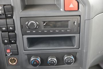 �й�����HOWO G5X�п� 220���� 6.75���Ű���ʽ�ػ���(����)(�߶�)ͼƬ