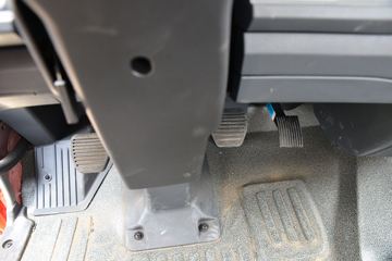 �й�����HOWO G5X�п� 220���� 6.75���Ű���ʽ�ػ���(����)(�߶�)ͼƬ