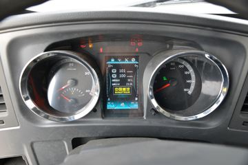 �й�����HOWO G5X�п� 220���� 6.75���Ű���ʽ�ػ���(����)(�߶�)ͼƬ