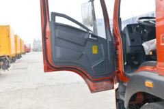 中国重汽HOWO G5X中卡 220马力 6.75米排半厢式载货车(国六)(高顶)(ZZ5187XXYK521DF1)