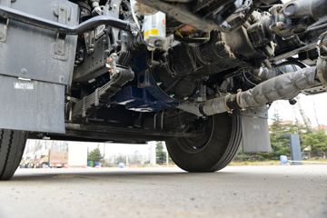 �й�����HOWO G5X�п� 220���� 6.75���Ű���ʽ�ػ���(����)(�߶�)ͼƬ