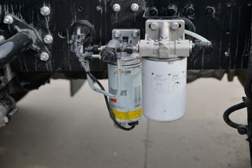 �й�����HOWO G5X�п� 220���� 6.75���Ű���ʽ�ػ���(����)(�߶�)ͼƬ