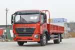 中国重汽HOWO G5X中卡 4X2 220马力 5.75米排半栏板载货车