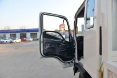 福田 时代领航6 130马力 3.82米排半栏板轻卡(法士特5挡)