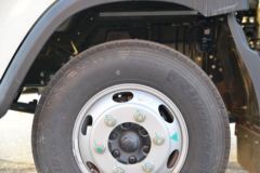 福田 时代领航6 130马力 3.82米排半栏板轻卡(法士特5挡)