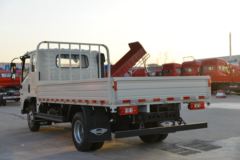 福田 时代领航6 130马力 3.82米排半栏板轻卡(法士特5挡)