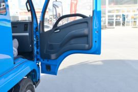 开拓X300&nbsp;自卸车驾驶室                                               图片