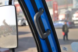 开拓X300&nbsp;自卸车驾驶室                                               图片