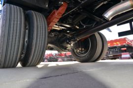 开拓X300&nbsp;自卸车底盘                                                图片