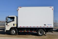中国重汽HOWO 悍将 150马力 4X2 4.1米冷藏车(ZZ5047XLCH3315F145)