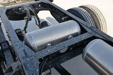 �������ó� ����X9 131���� 4X2 4.08�׵�����ʽ�ῨͼƬ