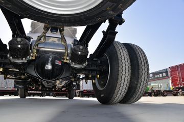 �������ó� ����X9 131���� 4X2 4.08�׵�����ʽ�ῨͼƬ