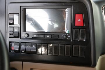 �й����� HOWO TX 250���� 4X2 6.8�ײ�դʽ�ػ���(����)(ZZ5187CCYK501GF1)ͼƬ