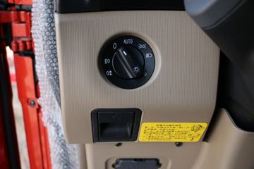 �й����� HOWO TX 250���� 4X2 6.8�ײ�դʽ�ػ���(����)(ZZ5187CCYK501GF1)ͼƬ