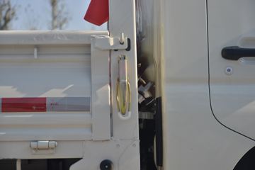 福田瑞沃 小金刚Q版 122马力 4X2 2.36米自卸车(国六)(BJ3031D3AV4-02)图片
