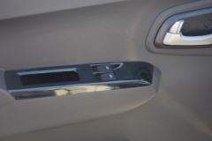 福田 祥菱M1 豪华型 1.6L 122马力 汽油 3.05米单排栏板微卡(国六)(BJ1031V4JV3-01)