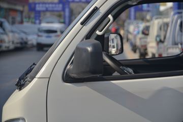  M1 1.5L 116 4X2 2.79س()(BJ5021XLC3JV2-02)ͼƬ