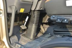 福田 奥铃大黄蜂 220马力 6.2米排半翼开启厢式载货车(BJ5188XYKKPFK-AD1)