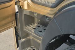 福田 奥铃大黄蜂 220马力 6.2米排半翼开启厢式载货车(BJ5188XYKKPFK-AD1)