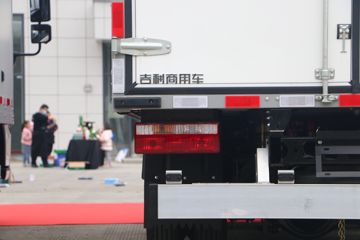 Զ�� ����H7E ������ 4.5T 4.15�׵��Ŵ��綯��ʽ�Ῠ89.1kWhͼƬ