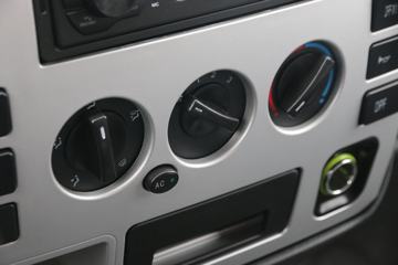 һ������ ��ž���3ϵ 130���� 3.75����ж��(��̩8��)ͼƬ