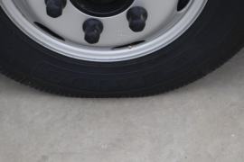 新奥普力&nbsp;载货车底盘                                                图片