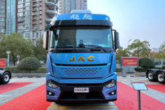 江淮 超越Q7重卡 560马力 6X4 AMT自动挡牵引车(采埃孚)(HFC4254P1K8E33S)