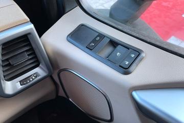 ���� ��ԽQ7�ؿ� 560���� 6X4 AMT�Զ���ǣ����(�ɰ���)ͼƬ