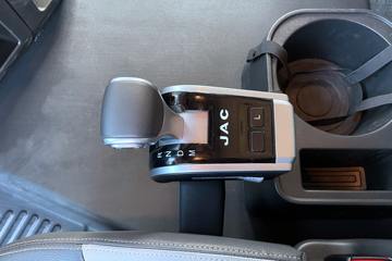 ���� ��ԽQ7�ؿ� 560���� 6X4 AMT�Զ���ǣ����(�ɰ���)ͼƬ