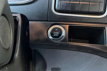 ���� ��ԽQ7�ؿ� 560���� 6X4 AMT�Զ���ǣ����(�ɰ���)ͼƬ