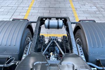 ���� ��ԽQ7�ؿ� 560���� 6X4 AMT�Զ���ǣ����(�ɰ���)ͼƬ