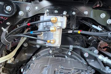 ���� ��ԽQ7�ؿ� 560���� 6X4 AMT�Զ���ǣ����(�ɰ���)ͼƬ