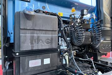 ���� ��ԽQ7�ؿ� 560���� 6X4 AMT�Զ���ǣ����(�ɰ���)ͼƬ