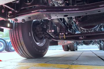 ���� ��ԽQ7�ؿ� 560���� 6X4 AMT�Զ���ǣ����(�ɰ���)ͼƬ