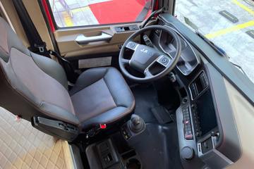 ���� �����A5X�п� 220���� 4X2 6.8��AMT�Զ�����դʽ�ػ���(����)(4.33�ٱ�)(HFC5181CCYP2K3A50KS)ͼƬ