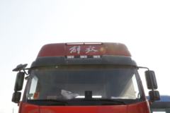 一汽解放 J6P重卡 价值版 420马力 6X4牵引车(国六)(CA4250P66K25T1E6)