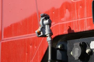 һ����� J6P�ؿ� ��ֵ�� 420���� 6X4ǣ����(����)(CA4250P66K25T1E6)ͼƬ