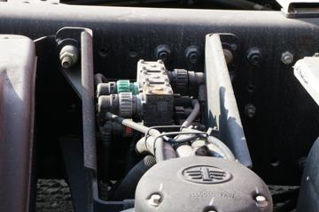 һ����� J6P�ؿ� ��ֵ�� 420���� 6X4ǣ����(����)(CA4250P66K25T1E6)ͼƬ